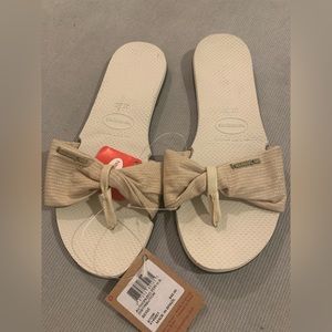 Havaianas Beige size 9/10